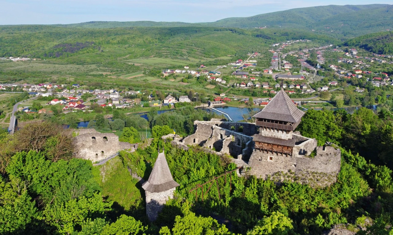 Невицький замок: таємниці середньовічної твердині Закарпаття