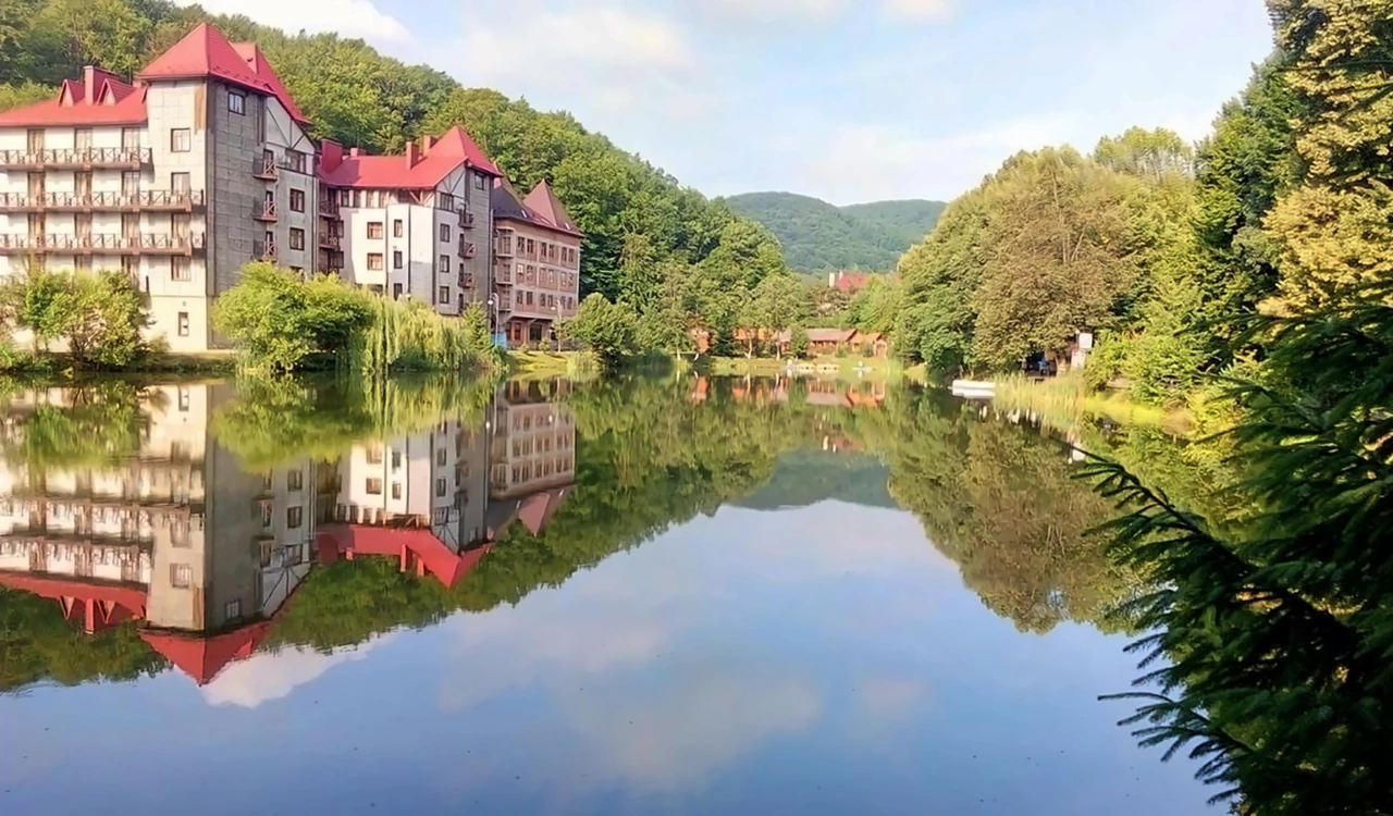 Сонячне Закарпаття: курорт, де лікує сама земля